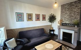 Chez les Poilus